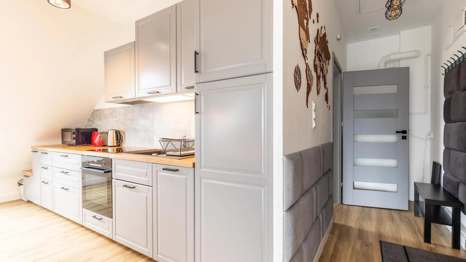 Rentplanet - Apartamenty Schroniskowa Szklarska Poreba 0*,  Poland