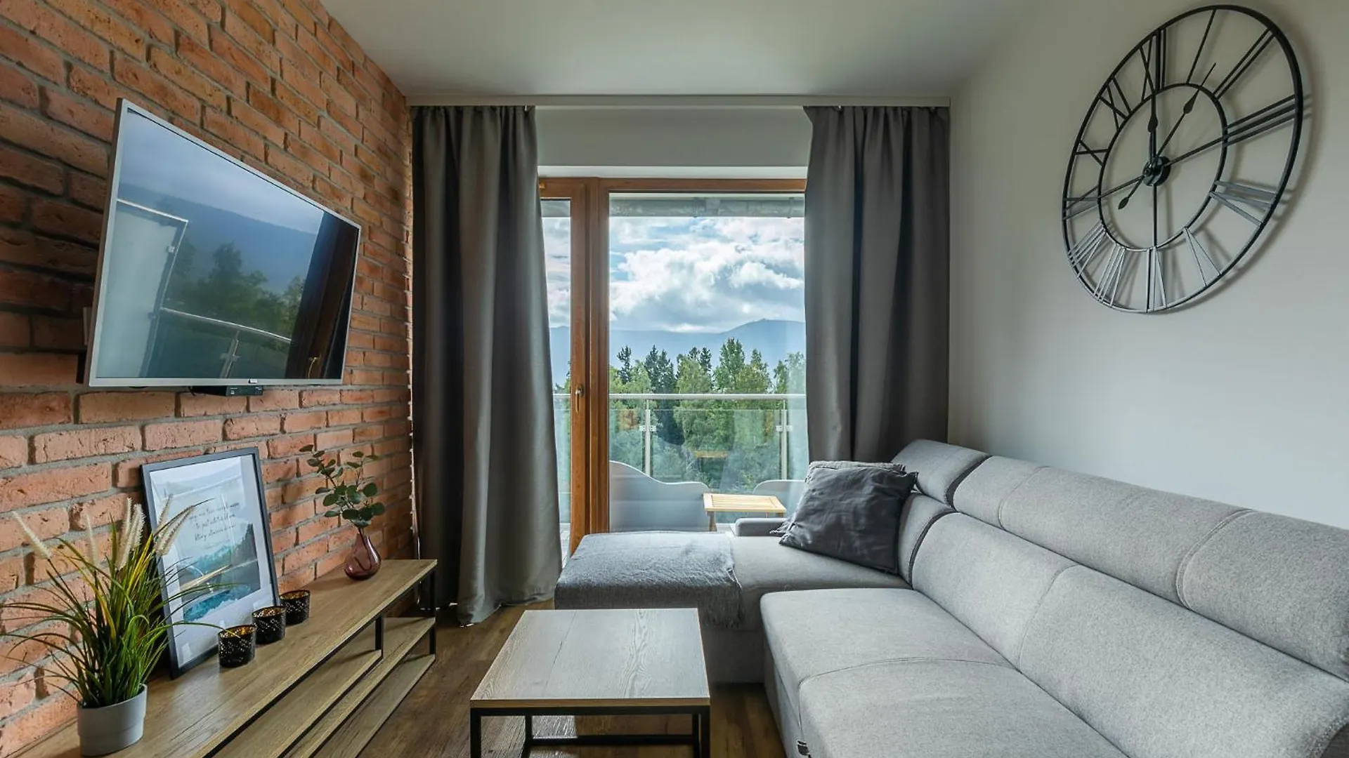 Rentplanet - Apartamenty Schroniskowa Szklarska Poreba 0*,  Poland