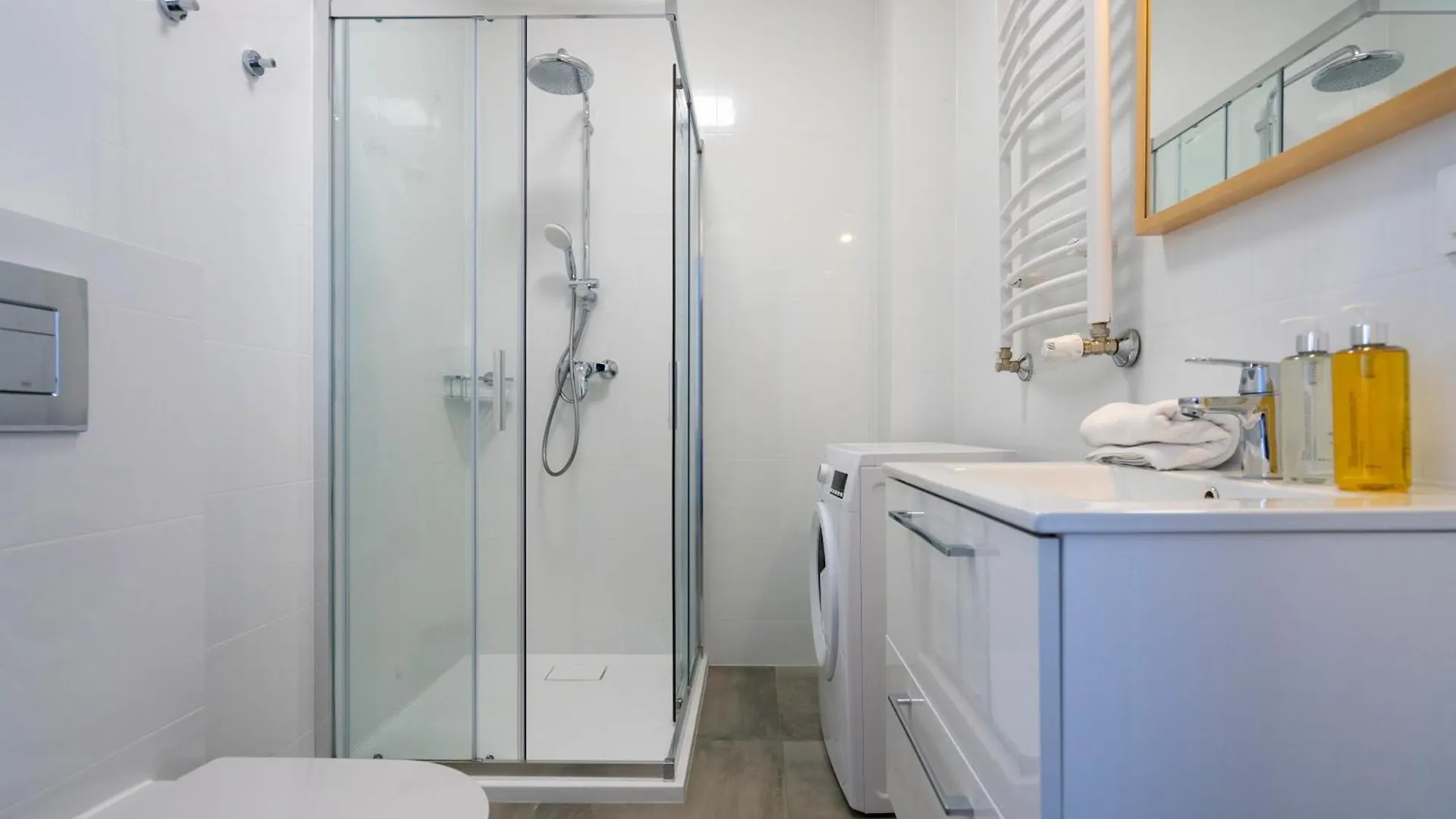 Rentplanet - Apartamenty Schroniskowa Szklarska Poreba 0*,  Poland